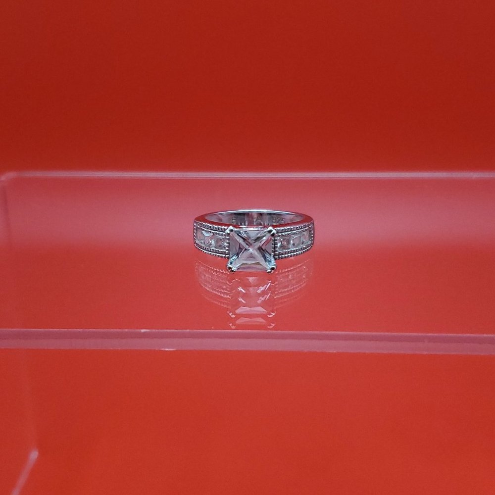 Size 6 925 Sterling Silver Chunky Clear Cubic Zirconia Ring